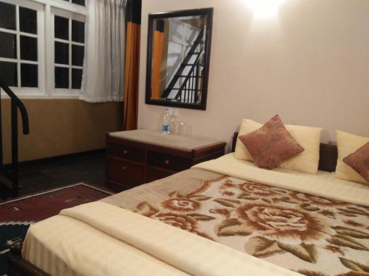 Hotel House Of Leisure Nuwara Eliya Esterno foto